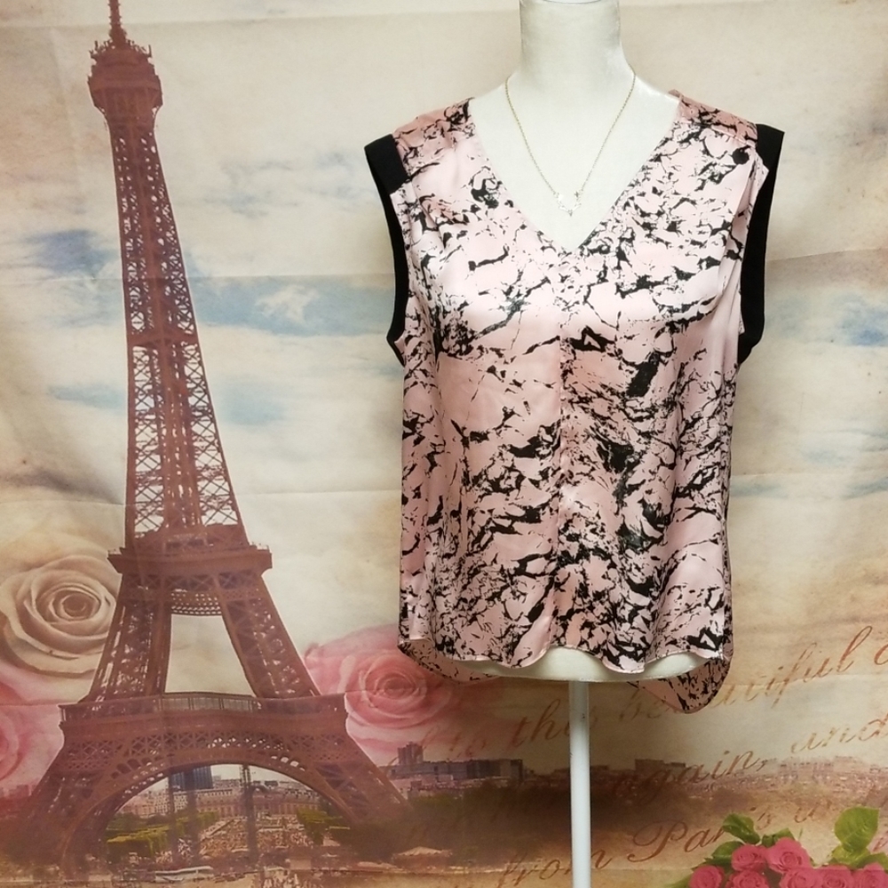 Vince Camuto petite sleeveless Petite L